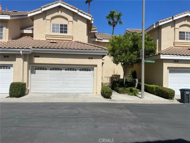 MLS: OC24231052 Condo For Sale