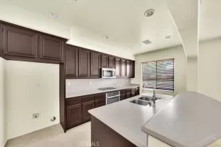 Photo #6: OC24231171 Listing 