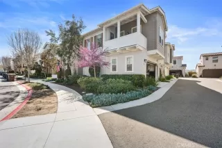 Photo #6: OC24231306 Listing