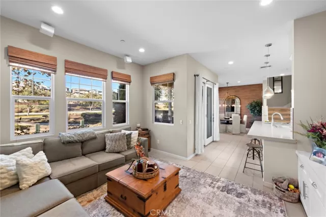 MLS: OC24231396 Condo For Sale