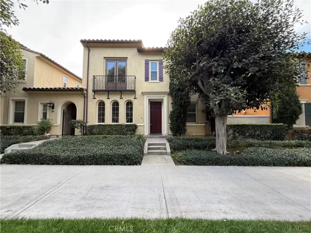 MLS: OC24231496 Condo For Sale