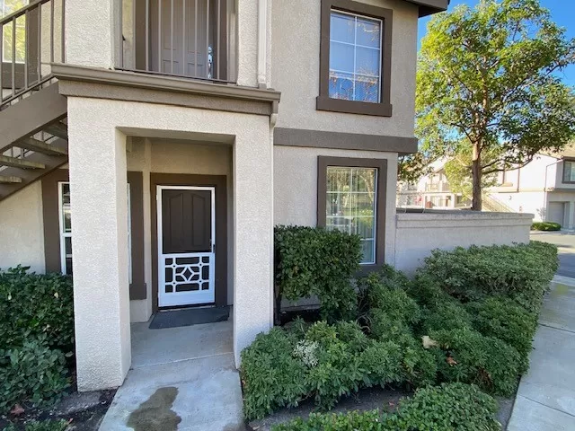 MLS: OC24231578 Condo For Sale