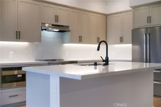 Photo #4: OC24231794 Listing 