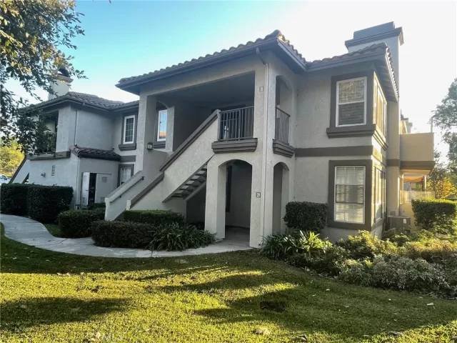 MLS: OC24231901 Condo For Sale