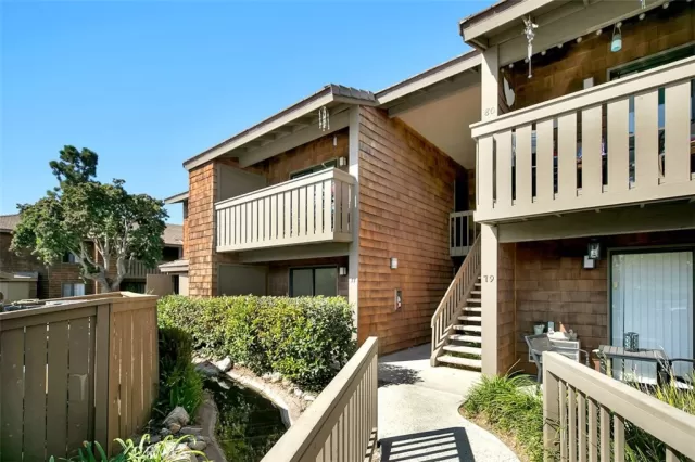 MLS: OC24231948 Condo For Sale