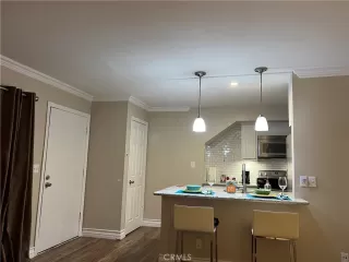 Photo #3: OC24232017 Listing 