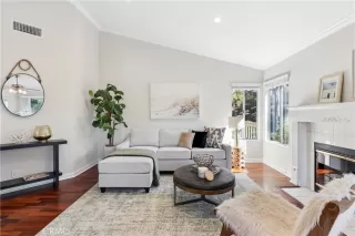 Photo #2: OC24232129 Listing 