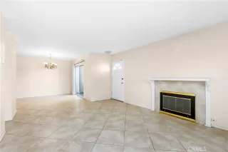 Photo #4: OC24232524 Listing 