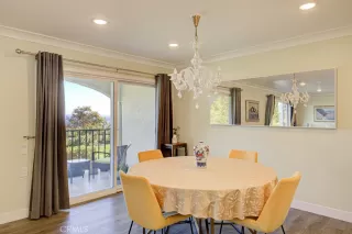 Photo #5: OC24232626 Listing