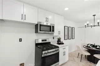 Photo #4: OC24232641 Listing 