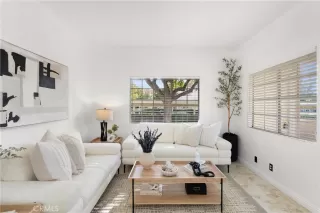 Photo #5: OC24232641 Listing 