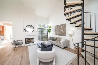 Photo #2: OC24232796 Listing 