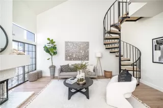 Photo #3: OC24232796 Listing 