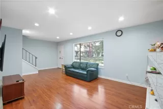 Photo #4: OC24232894 Listing 