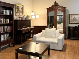 Photo #2: OC24232931 Listing 