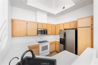 Photo #4: OC24232934 Listing