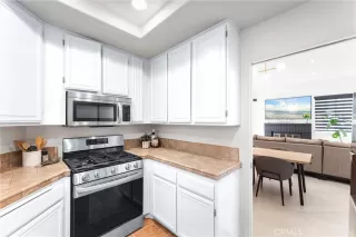 Photo #4: OC24232980 Listing