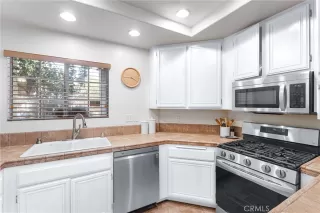 Photo #5: OC24232980 Listing