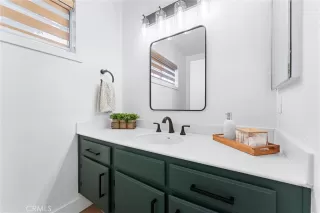 Photo #6: OC24232980 Listing