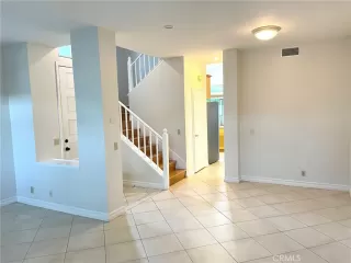 Photo #3: OC24233810 Listing 