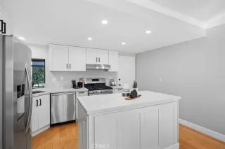 Photo #6: OC24234108 Listing 