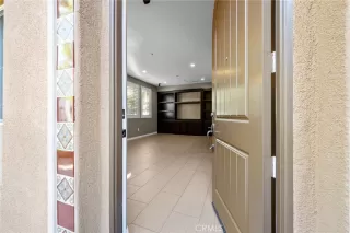 Photo #3: OC24234417 Listing