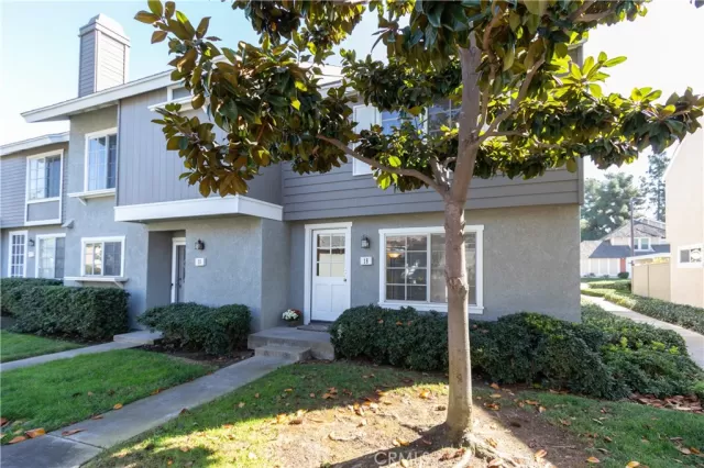 MLS: OC24234625 Condo For Sale