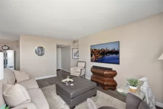 Photo #3: OC24234628 Listing