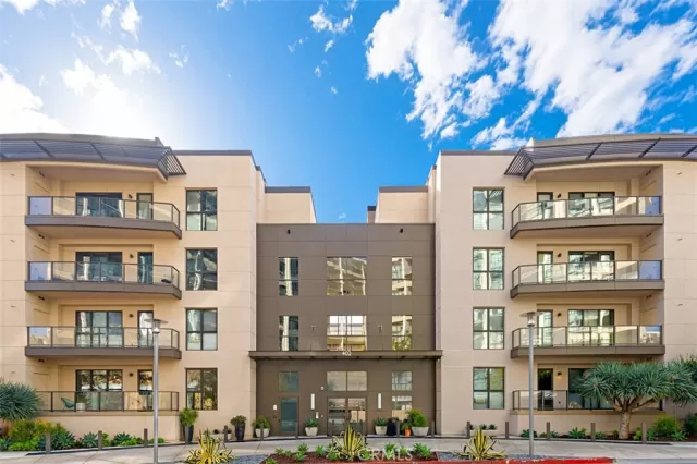 MLS: OC24234652 Condo For Sale