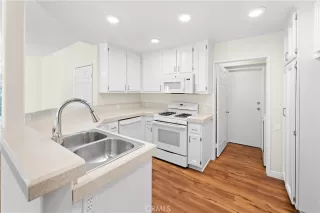 Photo #5: OC24234716 Listing 