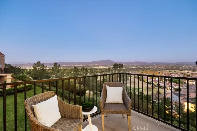 MLS: OC24234848 Condo For Sale