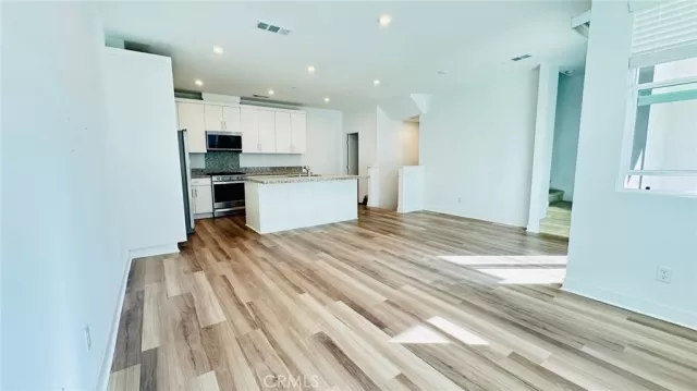 MLS: OC24235203 Condo For Sale