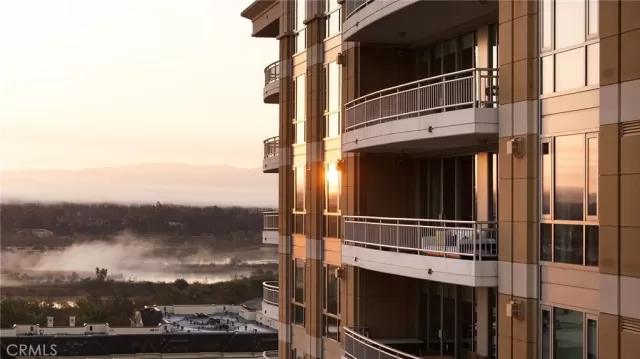 MLS: OC24235433 Condo For Sale