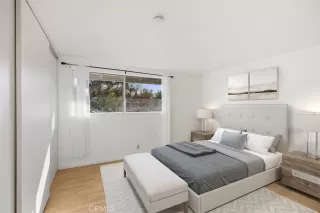 Photo #5: OC24235548 Listing