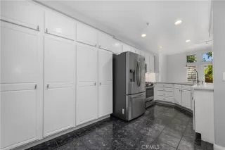 Photo #2: OC24236047 Listing 