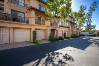 Photo #5: OC24236047 Listing 