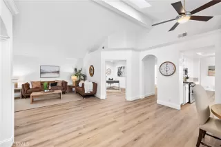 Photo #3: OC24236528 Listing 