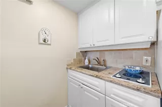 Photo #2: OC24236569 Listing