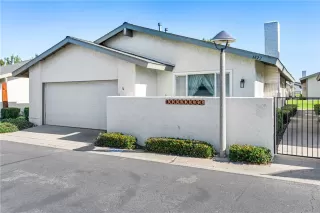 Photo #3: OC24236962 Listing 