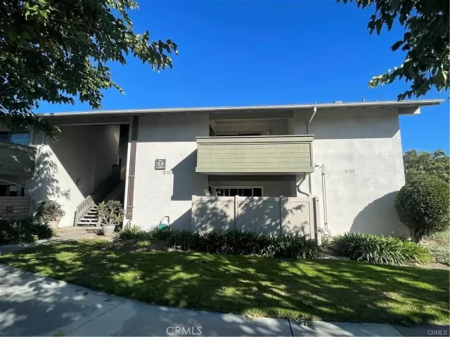 MLS: OC24237323 Condo For Sale