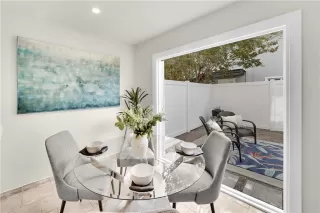 Photo #6: OC24237938 Listing 