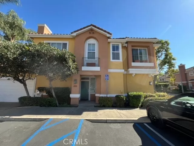 MLS: OC24238072 Condo For Sale