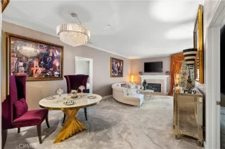 Photo #1: OC24238101 Listing