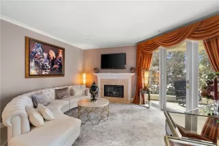 Photo #3: OC24238101 Listing