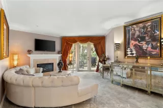 Photo #5: OC24238101 Listing