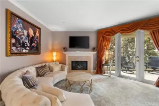 Photo #6: OC24238101 Listing