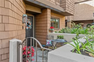 Photo #3: OC24238147 Listing 