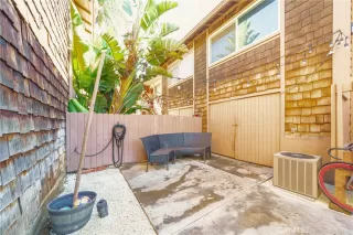 Photo #2: OC24238311 Listing 