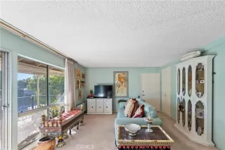 Photo #3: OC24238318 Listing