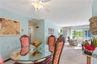 Photo #6: OC24238318 Listing